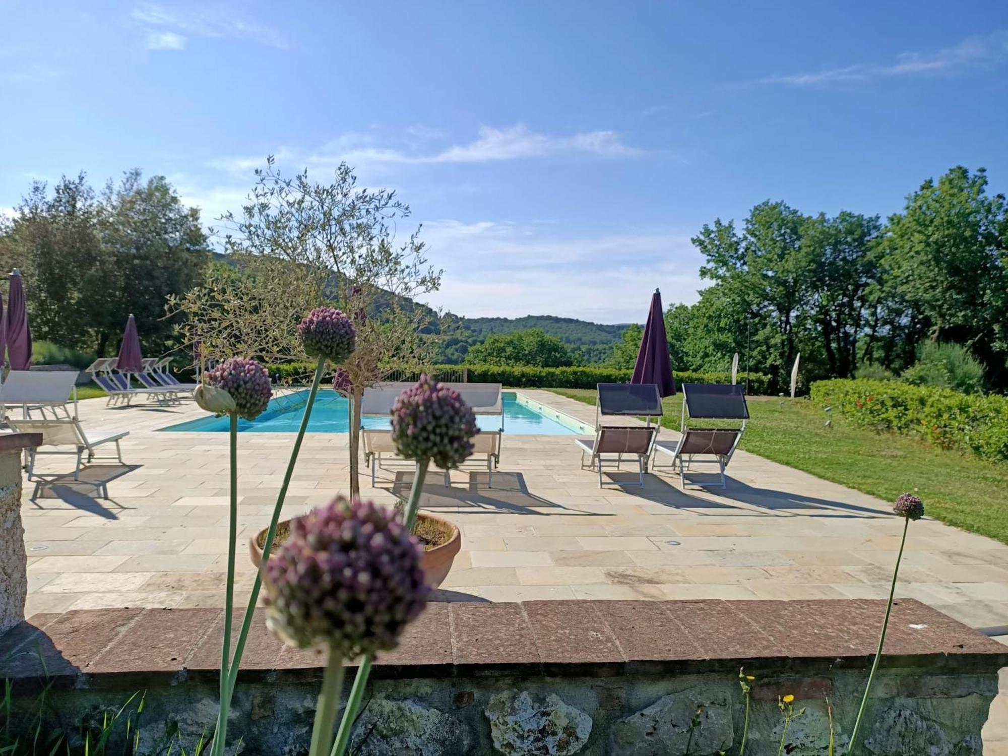 Relais Antico Borgo San Lorenzo Поджибонси Экстерьер фото