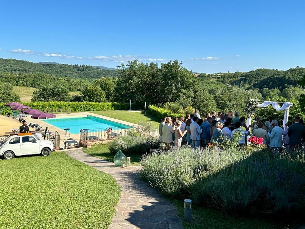 Relais Antico Borgo San Lorenzo Поджибонси Экстерьер фото